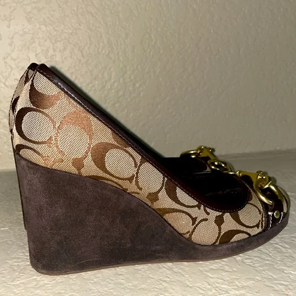 Coach Wedges - Picture 3 of 8